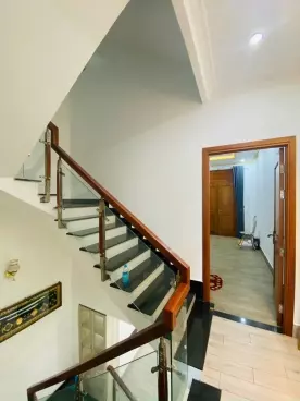 Nhà 4 Tầng, đường Lê Văn Chí Phường Linh Trung Thủ Đức, dt 74 m²-anh-10