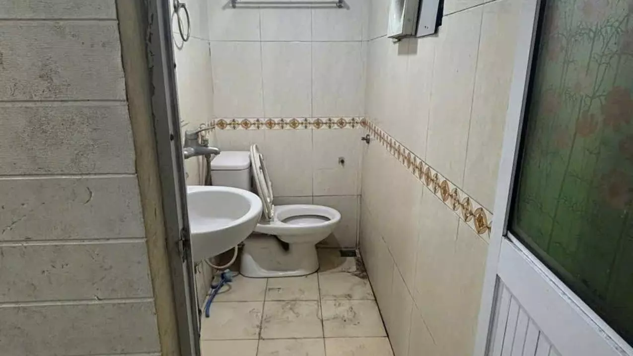 3.9  TỶ - HÀNG NHỎ HIẾM CÓ KHÓ TÌM-SỔ ĐỎ HOA HẬU , MẶT TIỀN 4M- CHỈ 2NGOẶT RA MẶT PHỐ TÔN ĐỨC-anh-5