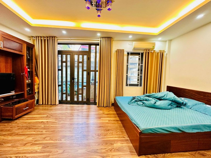 7,6 Tỷ HÀNG XÓM KINH TẾ QUỐC DÂN - NGÕ THÔNG KINH DOANH - Ô TÔ DỪNG ĐỖ TRƯỚC NHÀ-anh-2