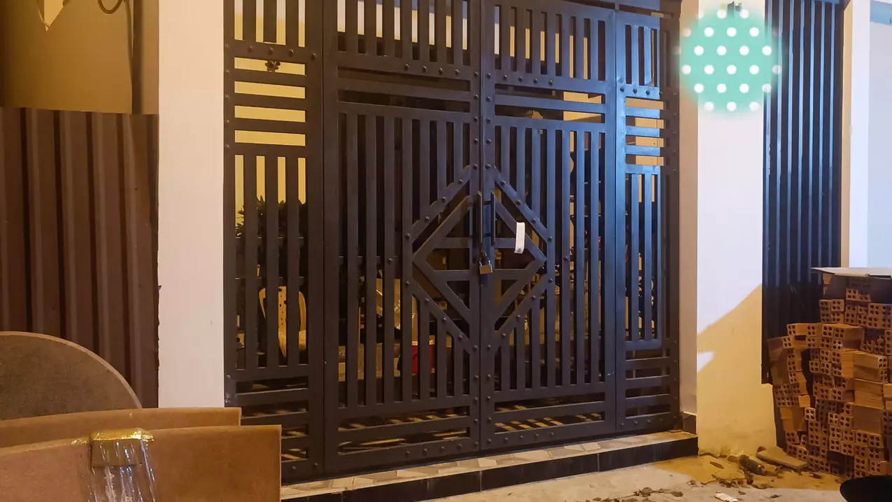 BÁN CĂN NHÀ MẶT TIỀN HẺM Ô TÔ SIÊU ĐẸP VÀO Ở NGAY , GIÁ THÌ TỐT CHUẨN VỀ DIỆN TÍCH 
GIÁ GIẢM CHÀO-anh-1