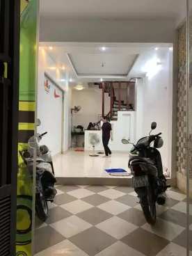 Cho thuê nhà Phố Nguyến Khang, Cầu Giấy 5 tầng. Giá: 13tr/ tháng-anh-1