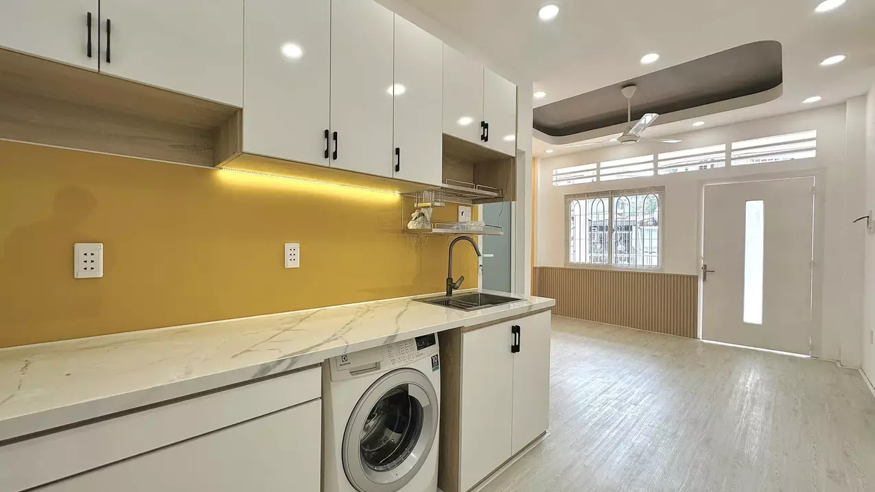 Bán CCMN Phú Diễn 80m2x7 tầng, thang máy, 80 triệu/tháng, 50m ra mặt phố, giá 13.9 tỷ-anh-1