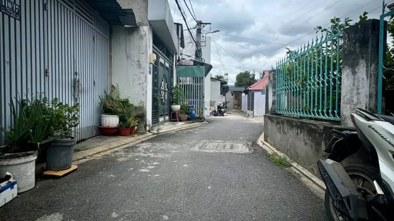 BÁN ĐẤT (5.04x16) TẶNG NHÀ C4 NỞ HẬU HXHTÂN CHÁNH HIỆP 35, Q12-anh-1