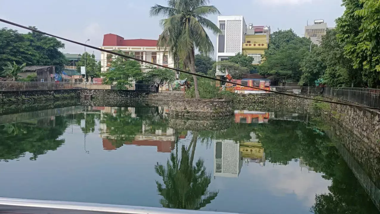 Bán gấp lô góc phố xốm mặt đường lớn kinh doanh đỉnh cao view hồ 3 ô tô tránh-anh-1