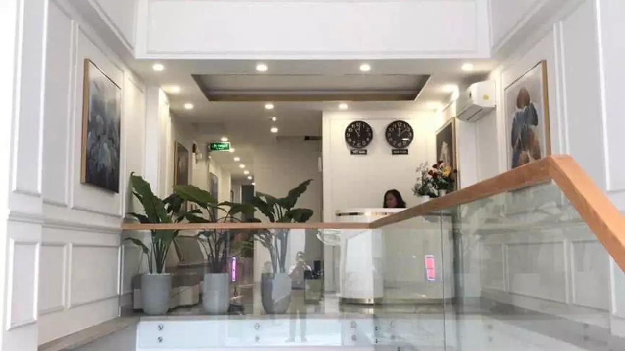 Bán Gấp MT đường Hoa Phú Nhuận - Hầm 6 tầng - HĐT 90tr/th - Chỉ 22 Tỷ-anh-2