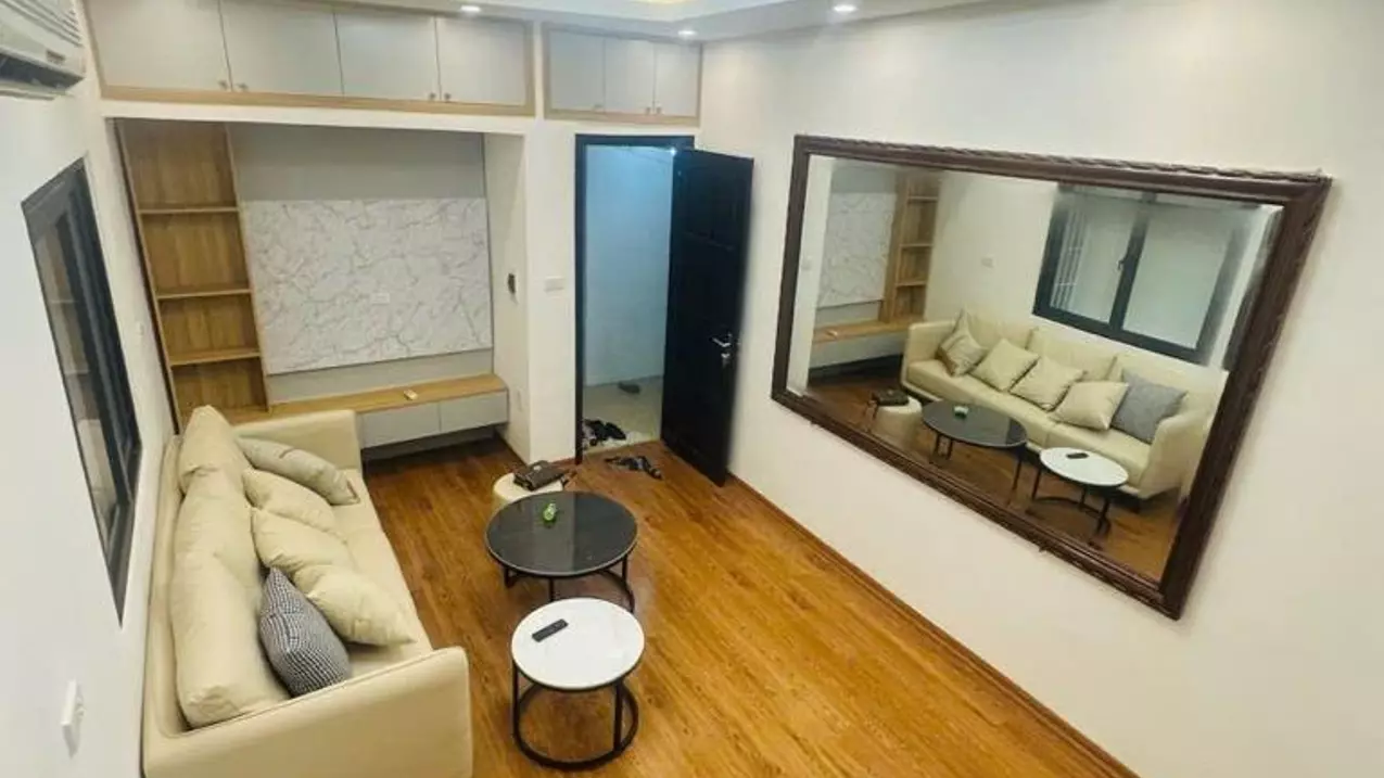 Bán gấp nhà ngõ 409 Kim mã. Diện tích 65m2, xây 5 tầng, mặt tiền 4m SĐCC. Giá 3280 triệu-anh-1
