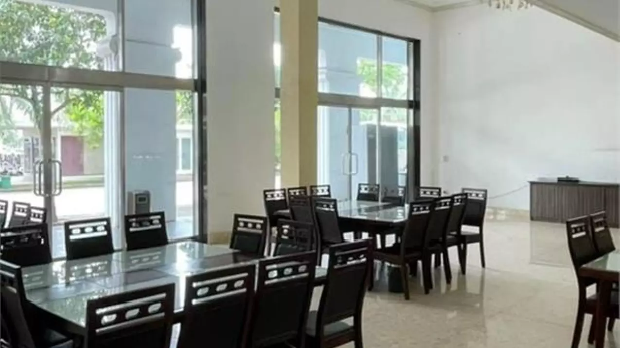 > BÁN HOTELL 3 SAO -SÁT CẢNG-TRUNG TÂM DU LỊCH BẬC NHẤT MIỀN BẮC
DÒNG TIỀN 2,4 TỶ/ NĂM-anh-3