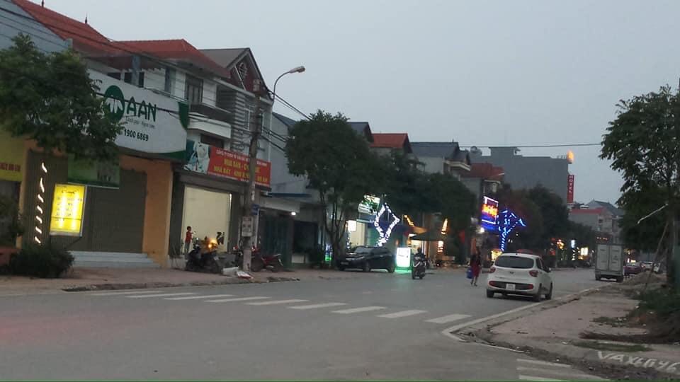 Bán lô đất siêu đẹp băng 2 phố Phan Chu Trinh trước cửa của Khu Chung Cư An Phú.