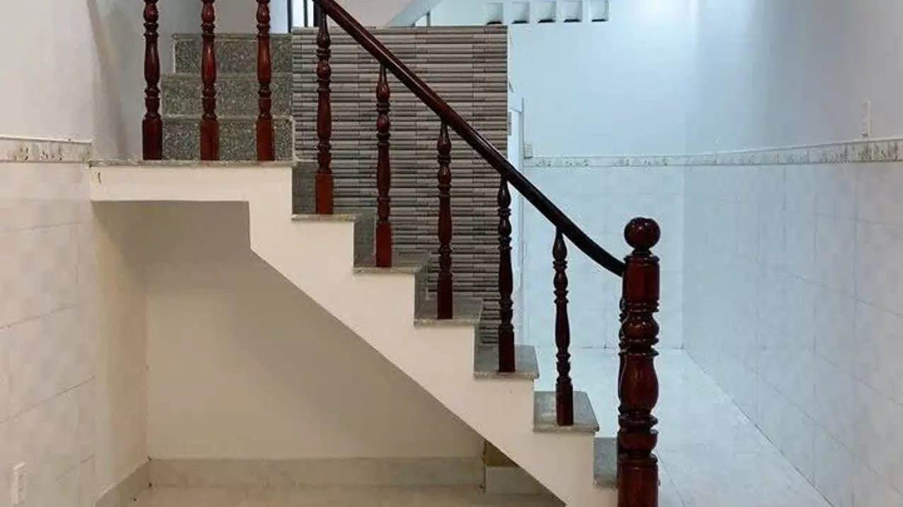 Bán nhà 1 trệt 1 lầu 21m2 Hiệp Bình Phước giá chỉ 1 tỷ 400 tr quá rẻ-anh-1