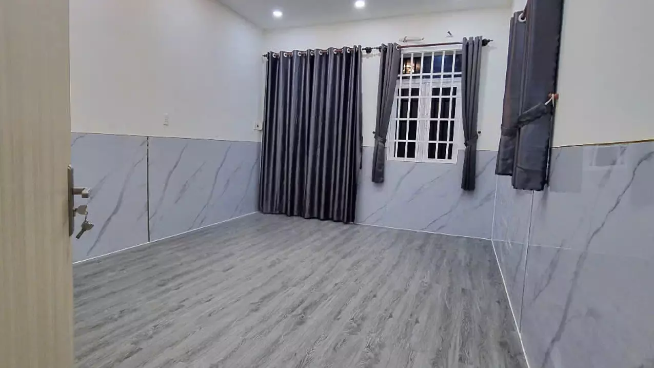 BÁN NHÀ 2 LẦU 4 TỶ 170 GẦN NGÃ TƯ LINH XUÂN .TP THỦ ĐỨC-anh-4