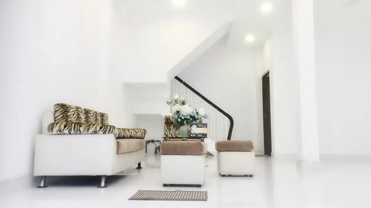 Bán nhà 2 mặt hẻm 6,5m đường Nguyễn Trãi, Phường 7, Quận 5-anh-1