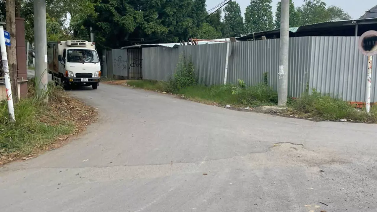 Bán nhà 2 mặt tiền 31x32m giá 19 tỷ Đường Nhị Bình 4, Hóc Môn-anh-2
