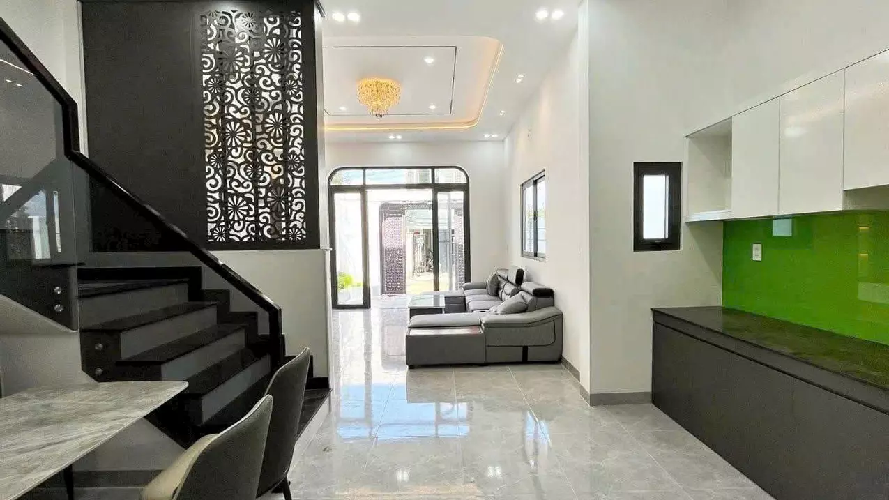 Bán nhà 2 mặt tiền xã Mỹ Hạnh Bắc dt 108m2 1 lầu 2pn,2wc , sân oto đã hoàn công giá 2,75 tỷ-anh-6
