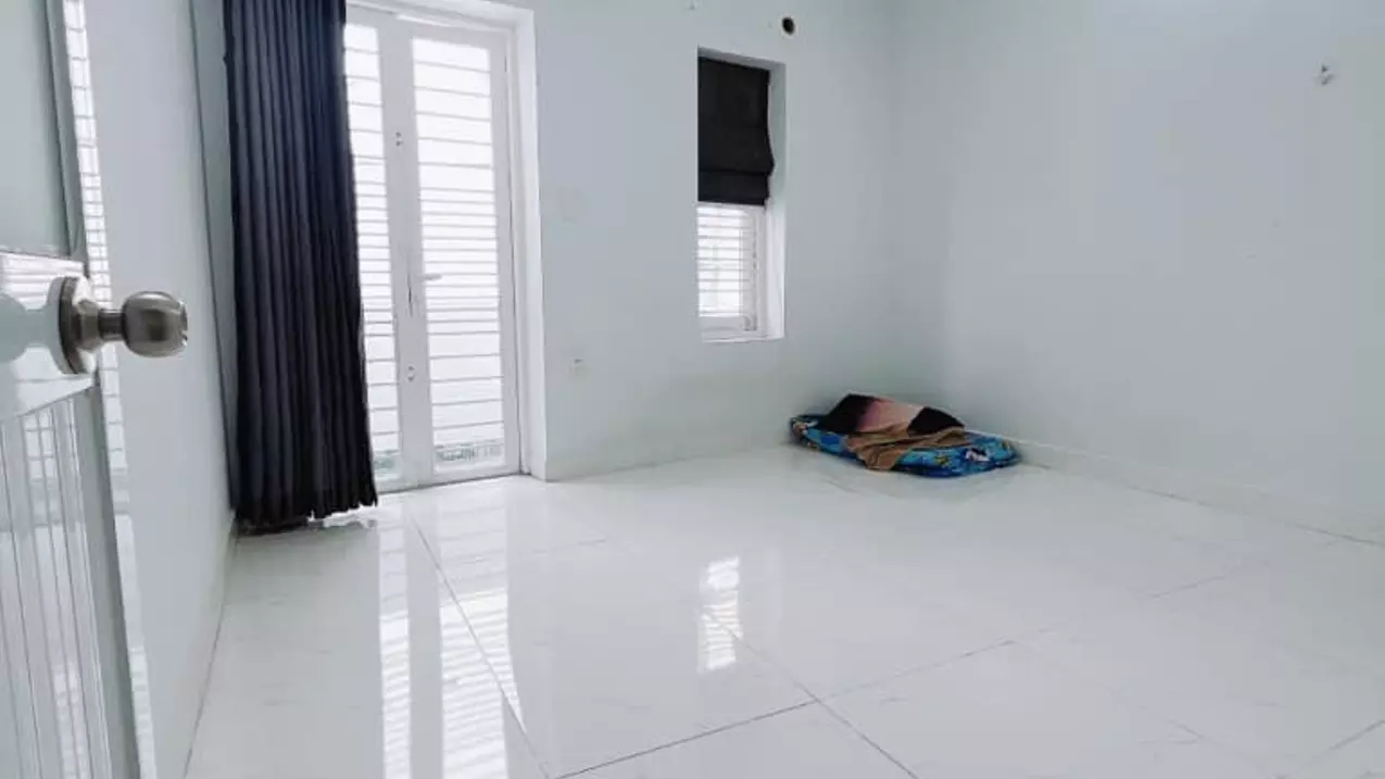 BÁN NHÀ 2 TẦNG - LÔ GÓC 2 MẶT TIỀN - NGAY TRUNG TÂM Q.7 - HẺM XE HƠI - 76M2 - 6,6 TỶ-anh-4
