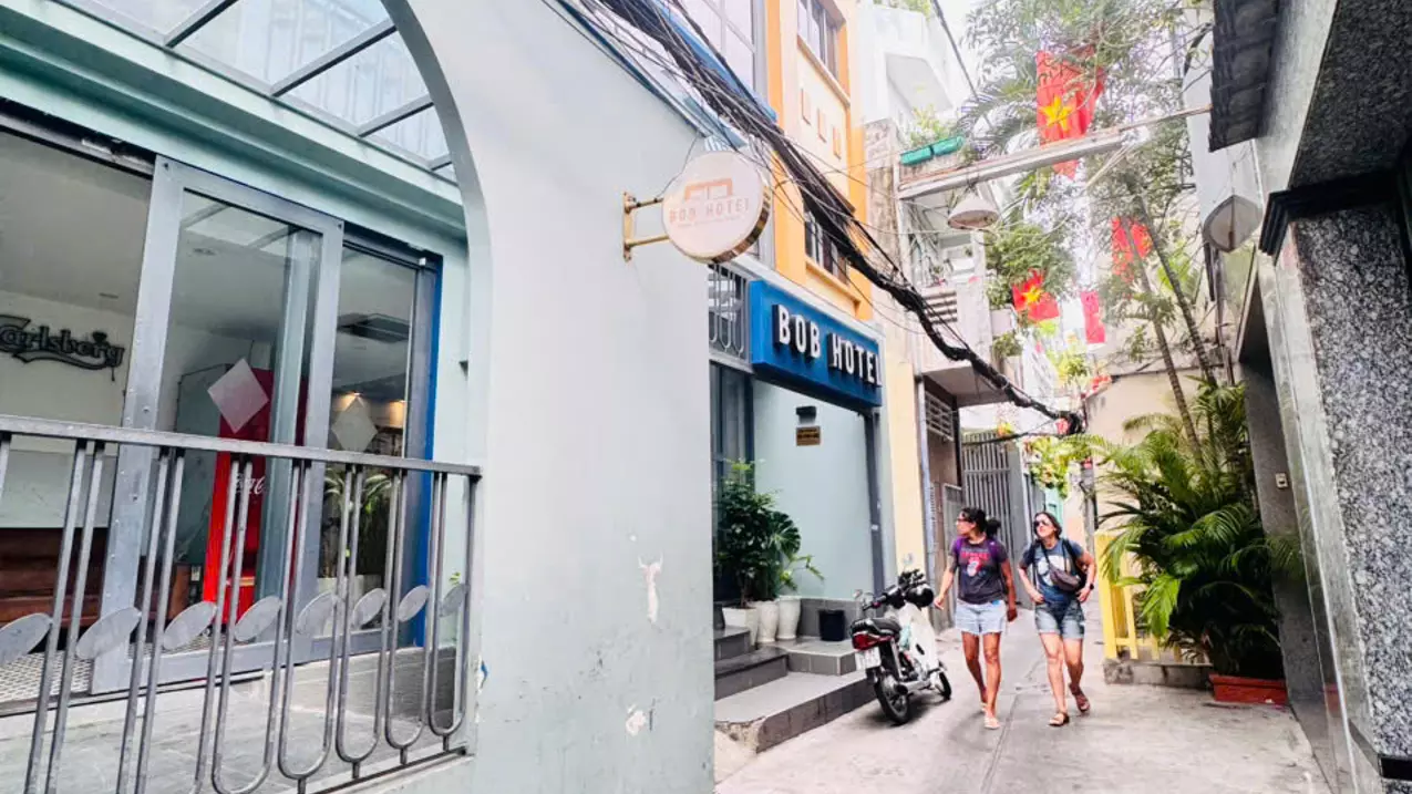 BÁN NHÀ 2 TẦNG MẶT TIỀN HXH Đ.BÙI VIỆN, QUẬN 1- DT 5,4M*12,4M- CHỈ 11T- CHỦ 1 ĐỜI XƯA 0938676685-anh-3