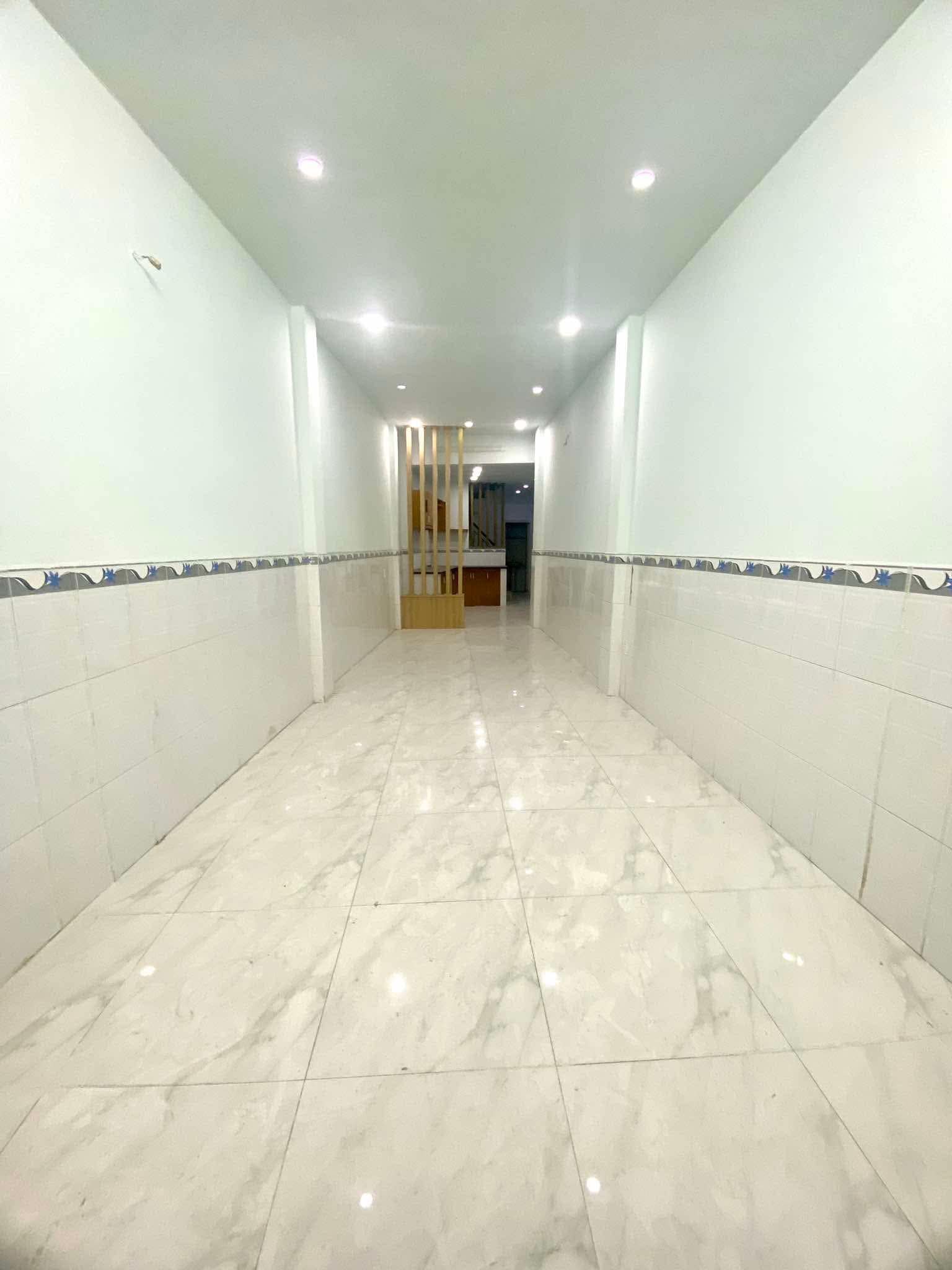 BÁN NHÀ 2 TẦNG NGUYỄN ẢNH THỦ - HXH THÔNG TỨ TUNG - 2 CHIẾC XE HƠI NGỦ TRONG NHÀ. 88M2 chỉ 3,75 tỷ-anh-1