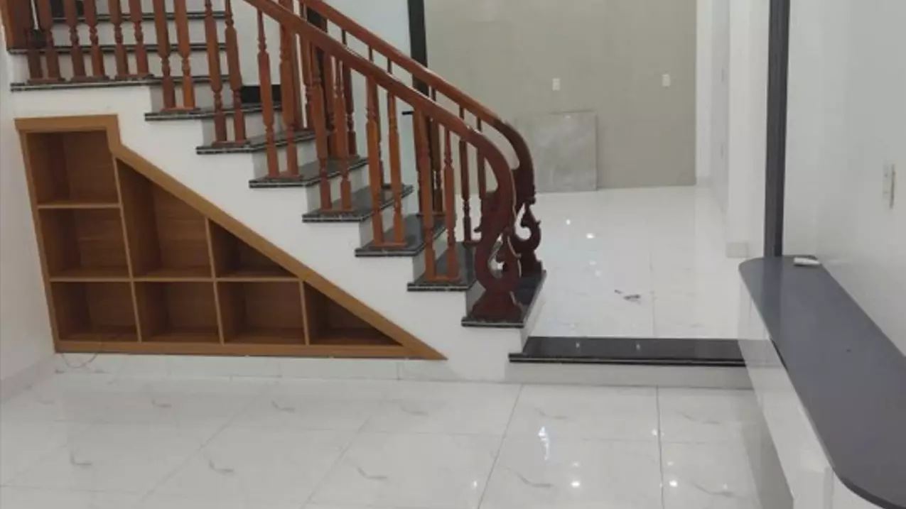 BÁN NHÀ 3 TẦNG ĐỘC LẬP – SÁT TRỤC BÙI VIỆN – GIÁ 2,45 TỶ-anh-1