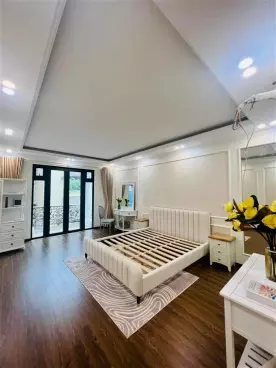 Bán 40m2 ngọc thụy 5 tầng mặt tiền 4,9 giá 5,3 tỷ lô góc ngõ ô tô.-anh-2
