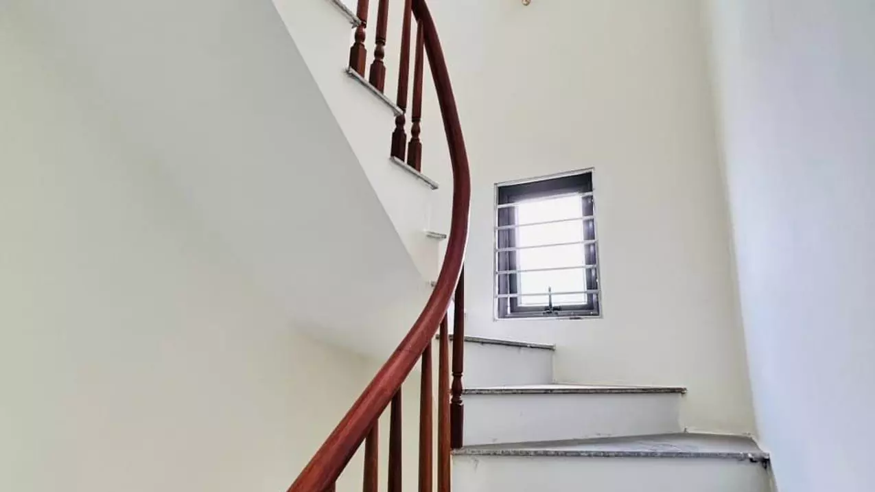 Bán nhà 5 tầng cạnh UBND huyện Hoài Đức. Căn góc, ngõ thoáng, Ôtô qua nhà. Lh 0912 65 1992-anh-3