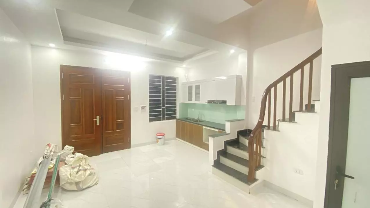 Bán nhà 5 tầng Hoàng Liên,đường Liên Mạc ô tô đỗ cổng hơn 3 tỷ .-anh-1
