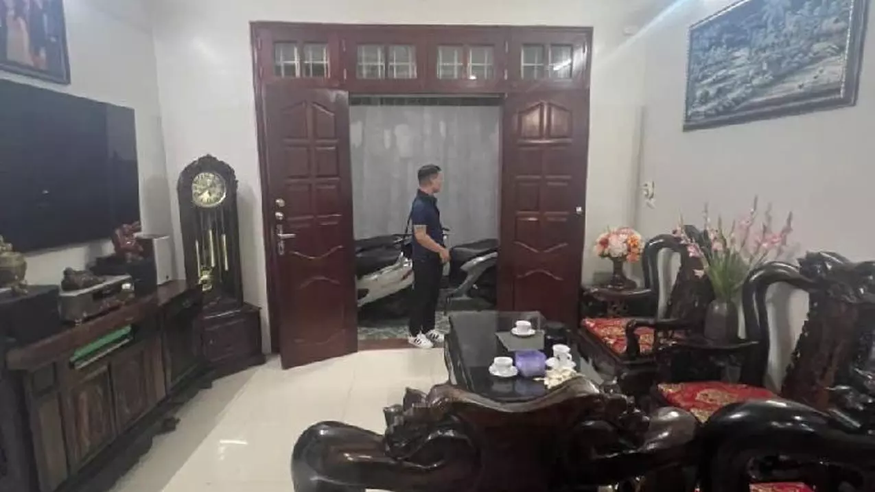 ????????????BÁN NHÀ DÂN XÂY PHỐ HOÀNG CẦU, GẦN Ô TÔ, 5 TẦNG 45/50M2 GIÁ CHỈ 10,7 TỶ-anh-1