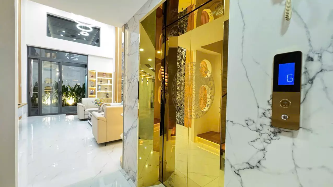 Bán nhà đẹp 5 lầu có T.Máy gara ô tô Nguyễn Văn Khối 84m2 tặng nội thất gần CV 12 tỷ xíu.-anh-4