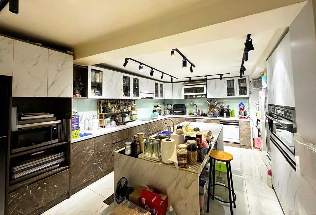 BÁN NHÀ ĐẸP- 72M2- CHỈ HƠN 8T XÍU- Đ.BẾN VÂN ĐỒN- LUU THÔNG THUẬN TIÊN QUA CÁC TUYẾN ĐƯỜNG HOÀNG-anh-2