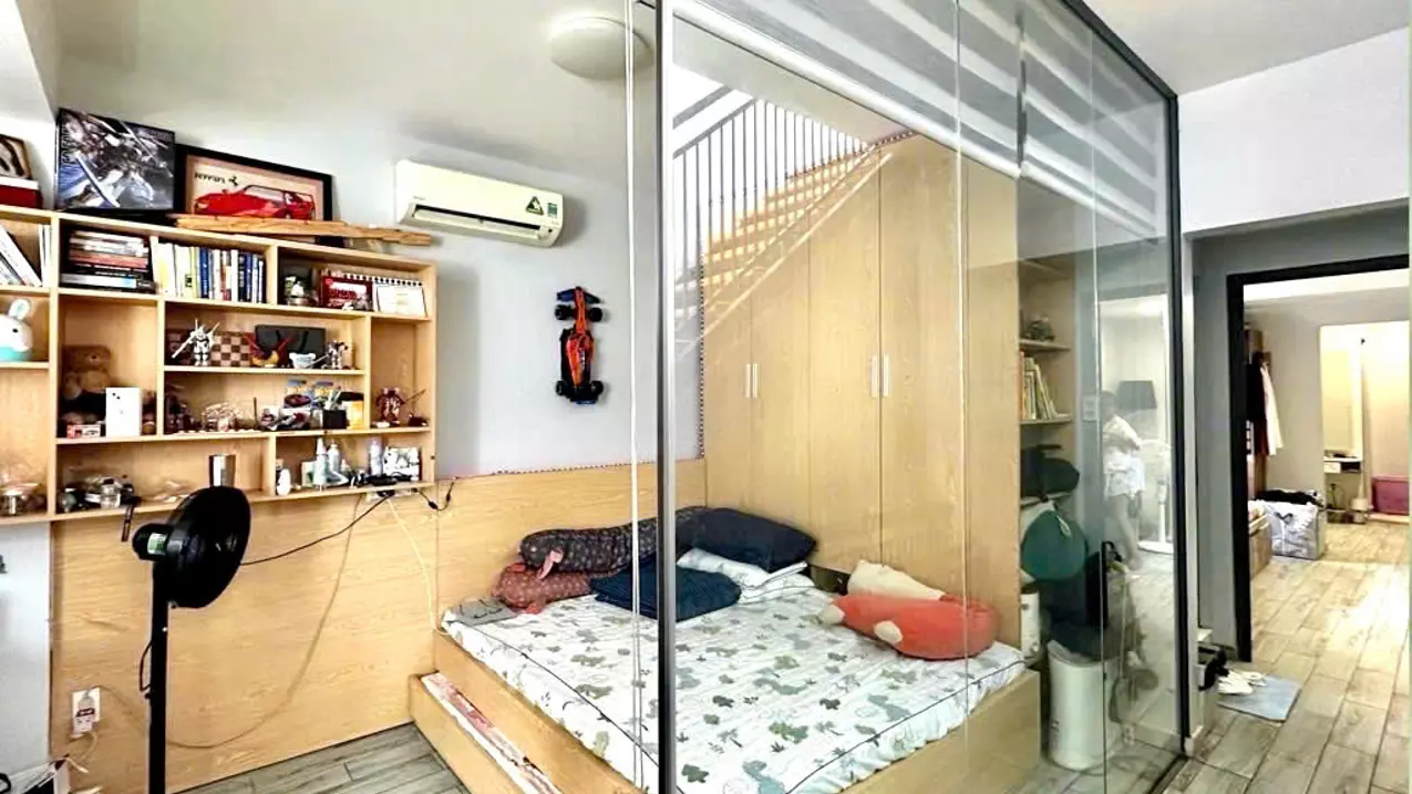 BÁN NHÀ ĐẸP- 72M2- CHỈ HƠN 8T XÍU- Đ.BẾN VÂN ĐỒN- LUU THÔNG THUẬN TIÊN QUA CÁC TUYẾN ĐƯỜNG HOÀNG-anh-4