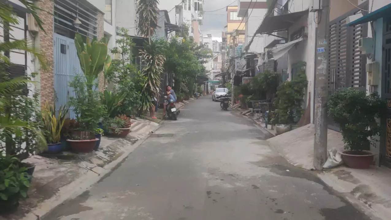 BÁN NHÀ ĐẸP HẺM OTO NGUYỄN HỮU THỌ,Q7 ,gần 100M2 - NHỈNH 6 TỶ.-anh-2