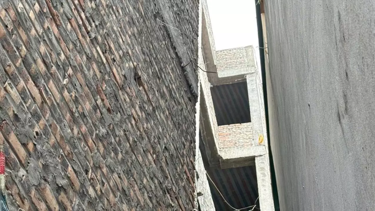 Bán nhà Đinh Công Hạ giá 6.6 tỷ, diện tích 30m2, 6 tầng, mặt tiền 4.5m-anh-4