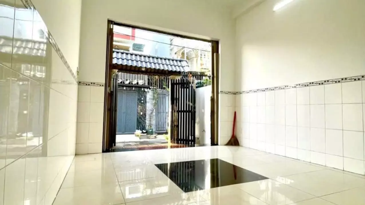 Bán nhà đường Hiệp Bình, Hiêhp Bình Chánh. Thủ Đức. DT 72m2, 3 tầng, SHR. Giá 8.2 tỷ,-anh-2