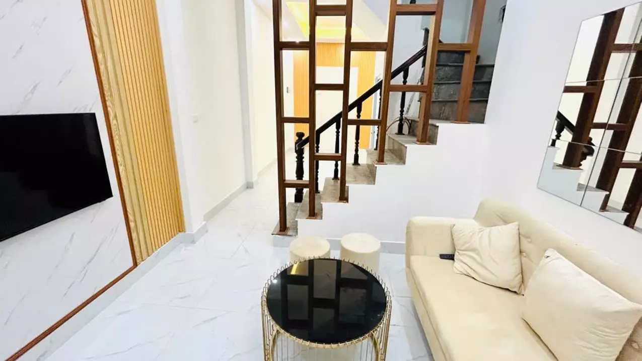 Bán nhà Hào Nam Đống Đa, Vị Trí Đắc Địa, Dân Cư Văn Minh, 28mx5T,  Giá: 6,7 Tỷ, Lh: 0396935190.-anh-2