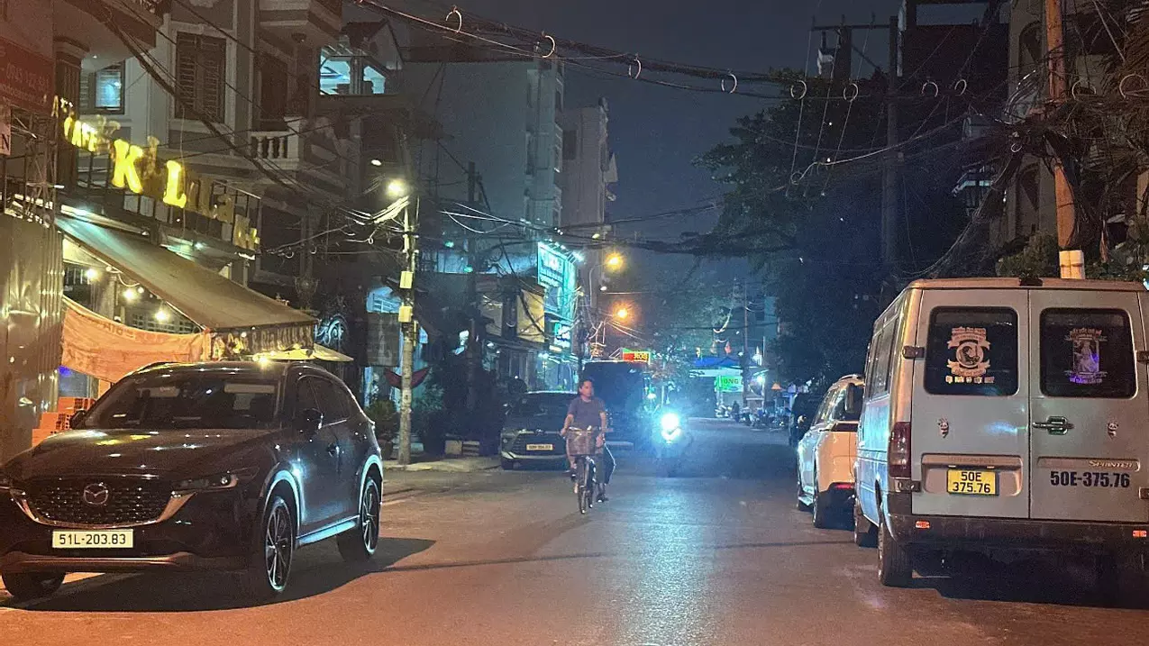Bán nhà hẻm 331 Phan Huy Ích 70m2 view gốc 4 tầng tiện làm CHDV với 12PN chỉ 13.5 tỷ-anh-1