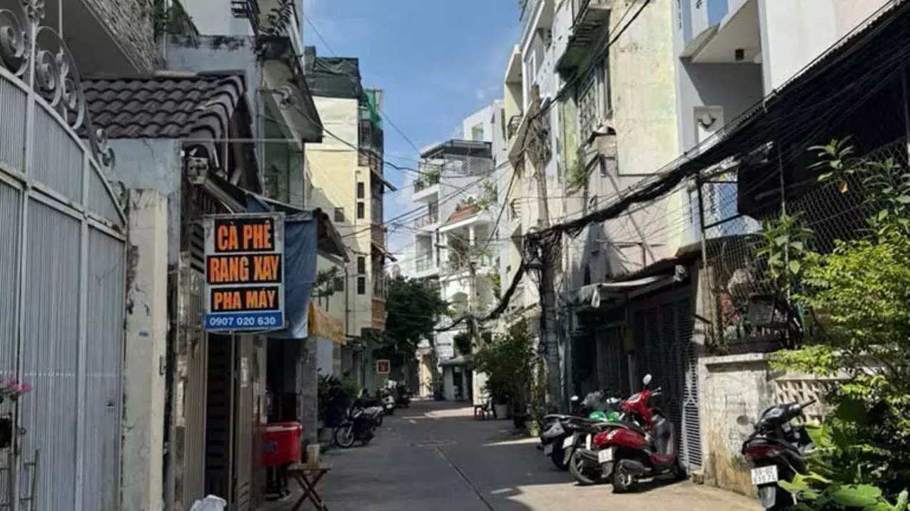 BÁN NHÀ HẺM Ô TÔ TRÁNH, Thành Thái - Quận 10- 3 tầng- mặt tiền 5,5m- Nhỉnh 8 tỷ-anh-2