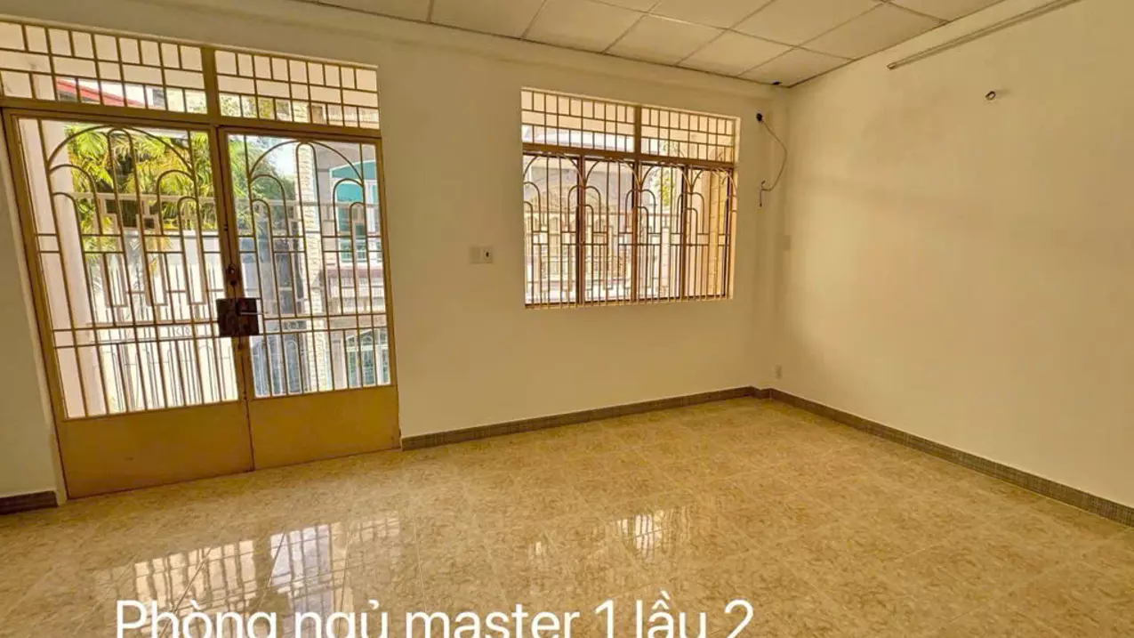 BÁN NHÀ HẺM Ô TÔ TRÁNH, Thành Thái - Quận 10- 3 tầng- mặt tiền 5,5m- Nhỉnh 8 tỷ-anh-3
