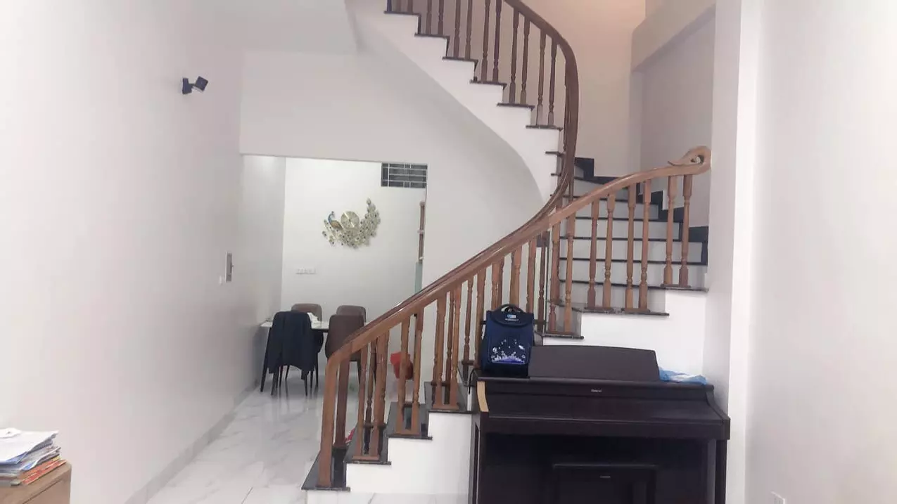 BÁN NHÀ HỒ TÙNG MẬU – NHÀ ĐẸP NAM TỪ LIÊM – NHÀ ĐẸP DÂN XÂY – Ô TÔ VÀO GẦN NHÀ – HÀNG XÓM VINHOME-anh-2