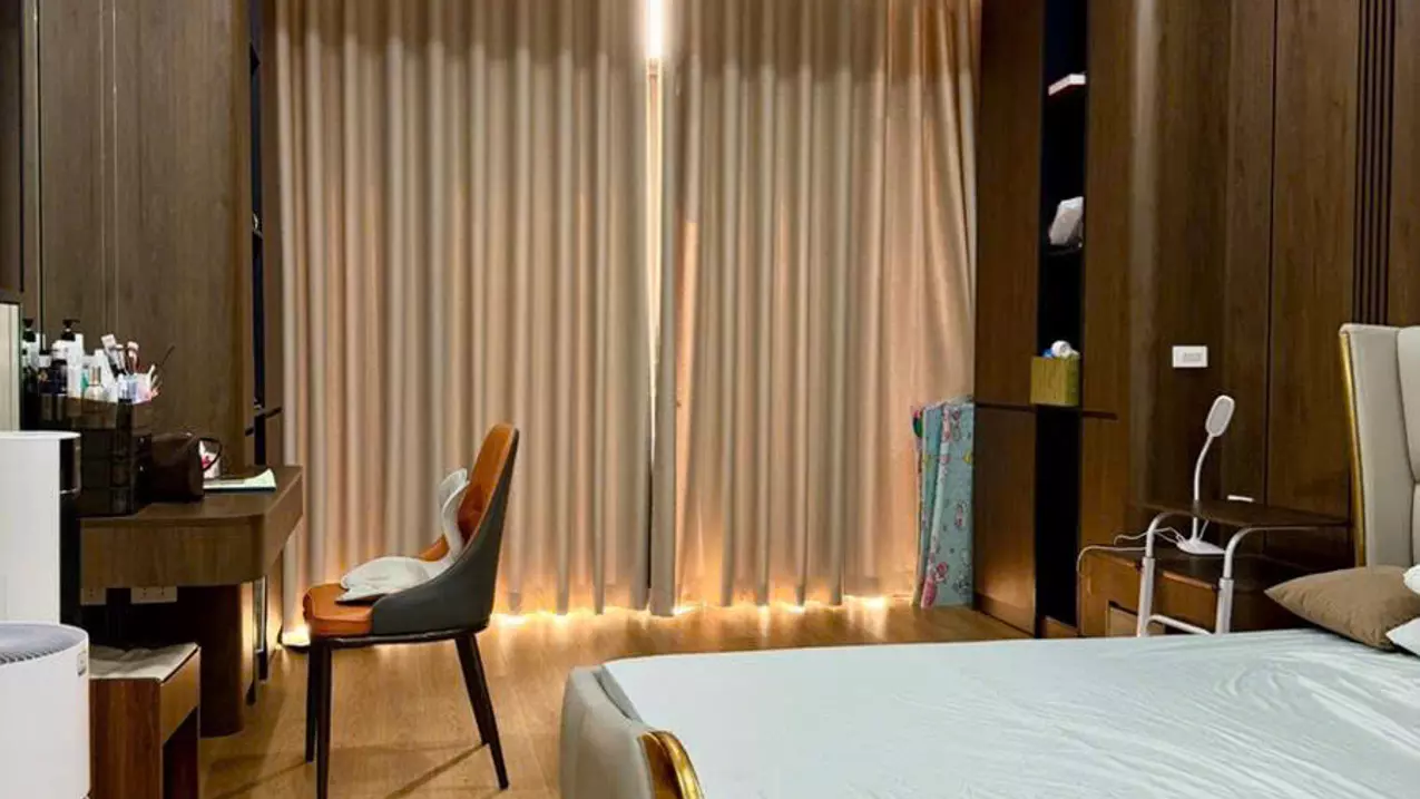 Bán nhà Hoa Lâm 64m 6 tầng thang máy ngay sau GO Long Biên giá 18 tỷ-anh-3