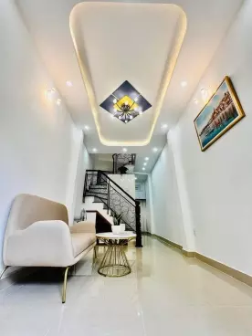Nhà đẹp ở ngay, 4 tầng , tặng nội thất cao cấp Nguyễn Thiện Thuật,quận Bình Thạnh nhỉnh 3 tỷ-anh-1