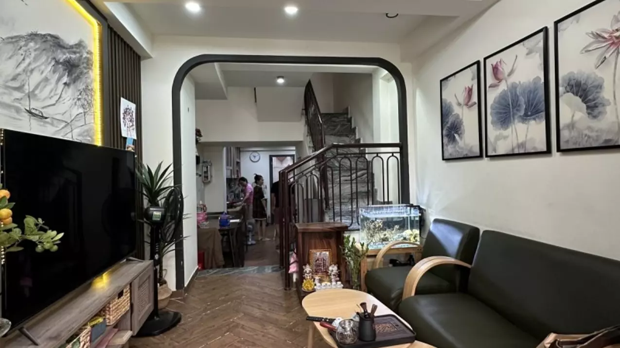 Bán nhà HXH, 40m2 4T ngay Phạm Văn Hai, Tân Bình giá cực tốt.-anh-3