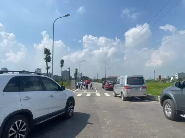 Bán lô góc Phố Kiểu, thị trấn Bích Động, View công viên trường học.-anh-3