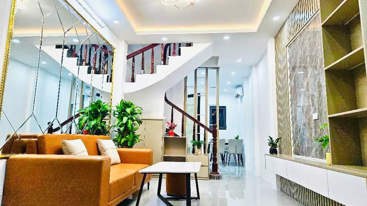 BÁN NHÀ LẠC LONG QUÂN 35M2 - GIÁ NHỈNH 6 TỶ - SỔ HOA HẬU  - 20M Ô TÔ TRÁNH - NGÕ THÔNG TRƯỚC NHÀ-anh-1