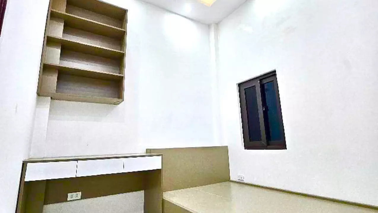 BÁN NHÀ LẠC LONG QUÂN 35M2 - GIÁ NHỈNH 6 TỶ - SỔ HOA HẬU  - 20M Ô TÔ TRÁNH - NGÕ THÔNG TRƯỚC NHÀ-anh-3