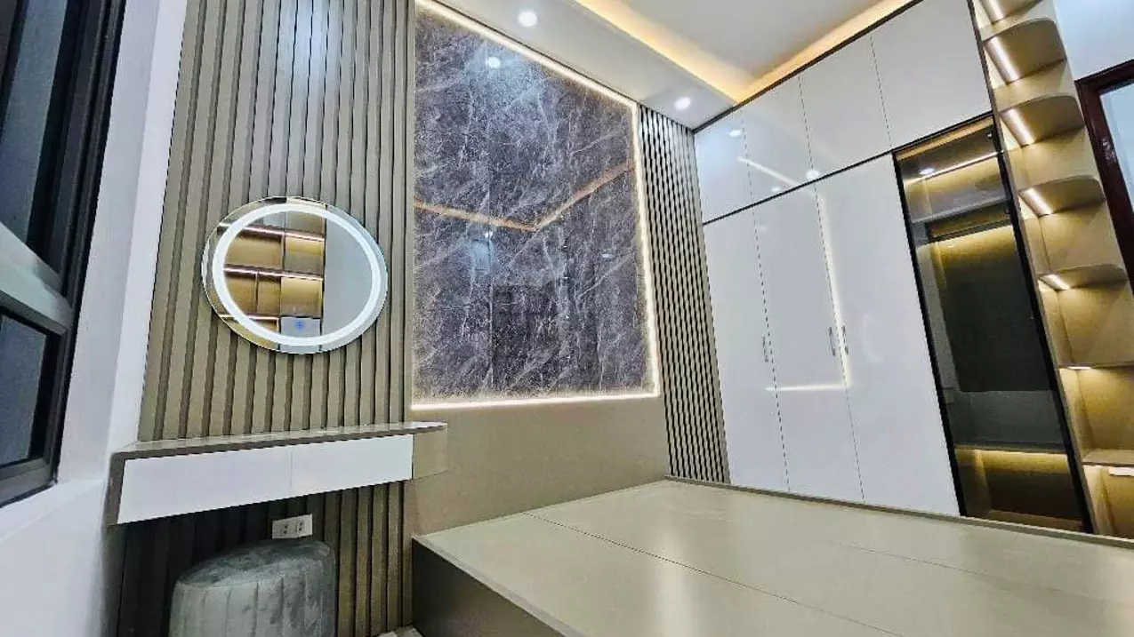 BÁN NHÀ LẠC LONG QUÂN 35M2 - GIÁ NHỈNH 6 TỶ - SỔ HOA HẬU  - 20M Ô TÔ TRÁNH - NGÕ THÔNG TRƯỚC NHÀ-anh-4