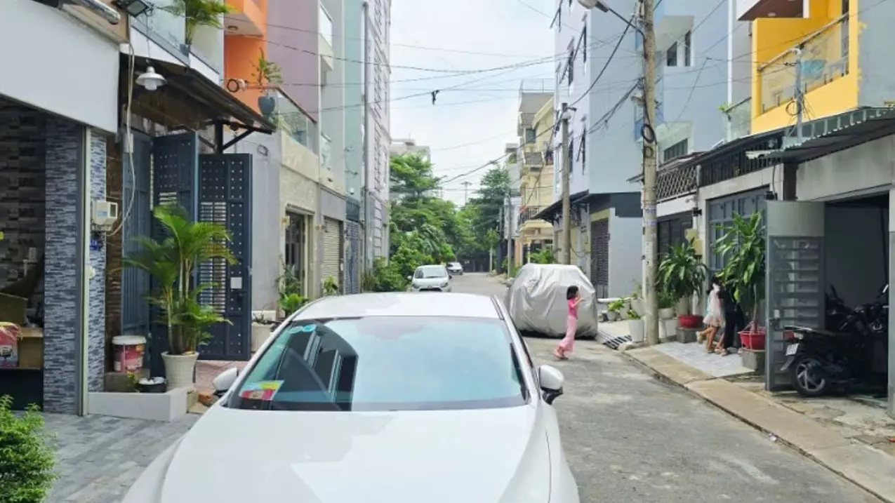 Bán nhà mặt phố đường 827, Phường Phú Hữu,  Q.9, Thủ Đức, TP HCM. DT  64m2, 4 tầng, SHR. Giá --anh-5