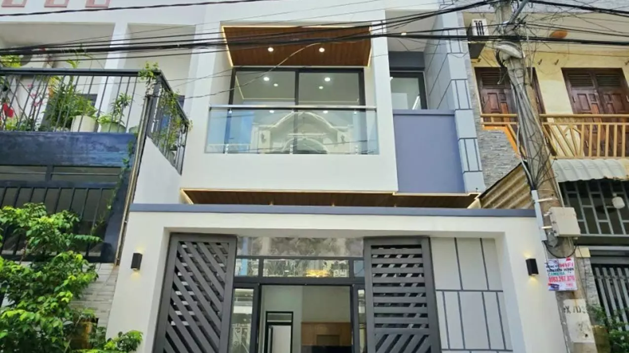 Bán nhà mặt phố đường Trường Lưu, Q9, Thủ Đức, TP HCM. DT 50m2, 3 tầng, SH. Giá 4,7 tỷ.-anh-1