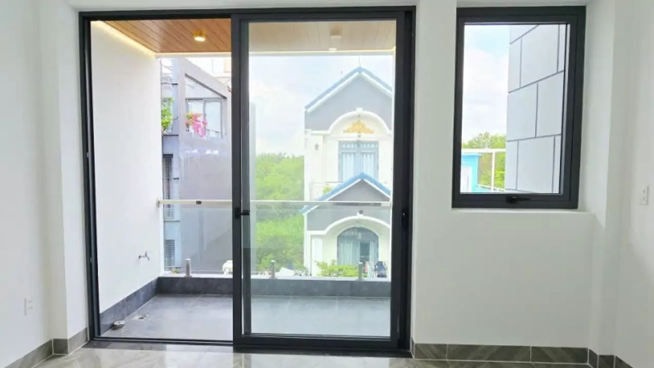 Bán nhà mặt phố đường Trường Lưu, Q9, Thủ Đức, TP HCM. DT 50m2, 3 tầng, SH. Giá 4,7 tỷ.-anh-4