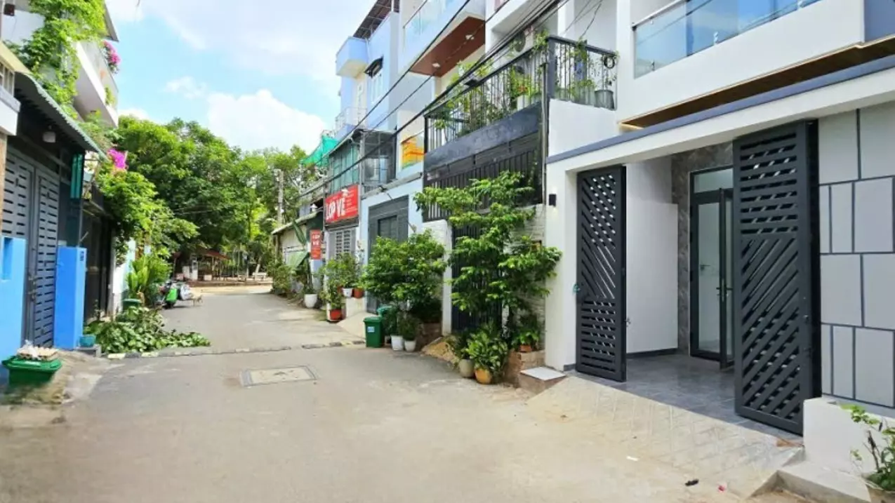 Bán nhà mặt phố đường Trường Lưu, Q9, Thủ Đức, TP HCM. DT 50m2, 3 tầng, SH. Giá 4,7 tỷ.-anh-5