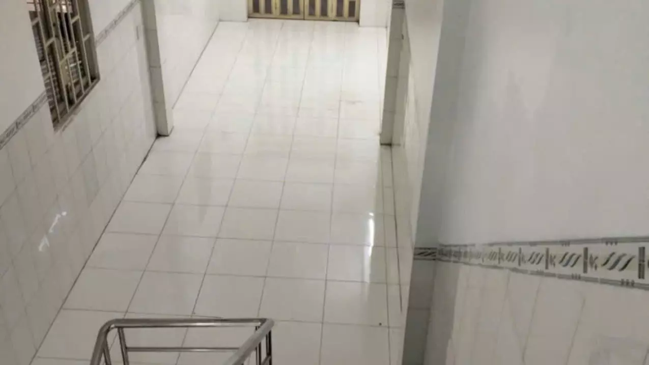Bán nhà mt kinh doanh Nguyễn Hữu Thọ, thị trấn Bến Lức dt 56,7m2 3 lầu 4pn, 3wc giá 5,45 tỷ-anh-10