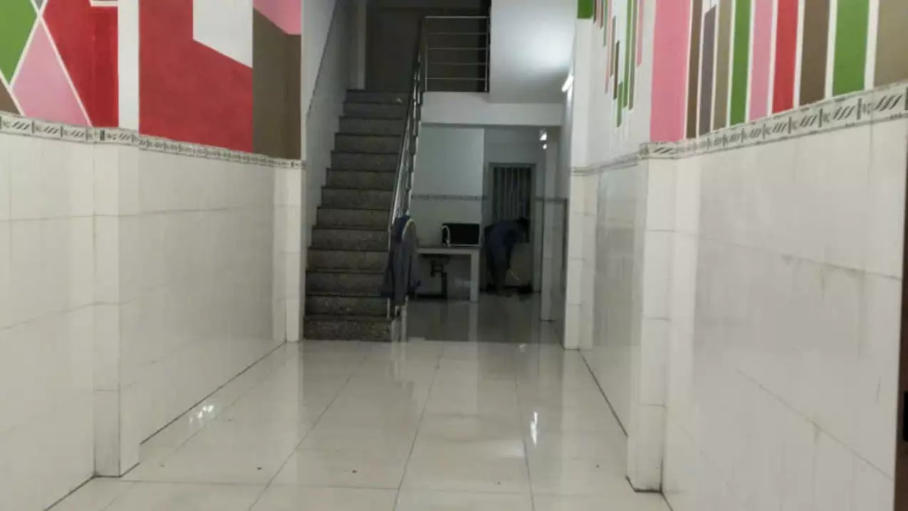 Bán nhà mt kinh doanh Nguyễn Hữu Thọ, thị trấn Bến Lức dt 56,7m2 3 lầu 4pn, 3wc giá 5,45 tỷ-anh-5