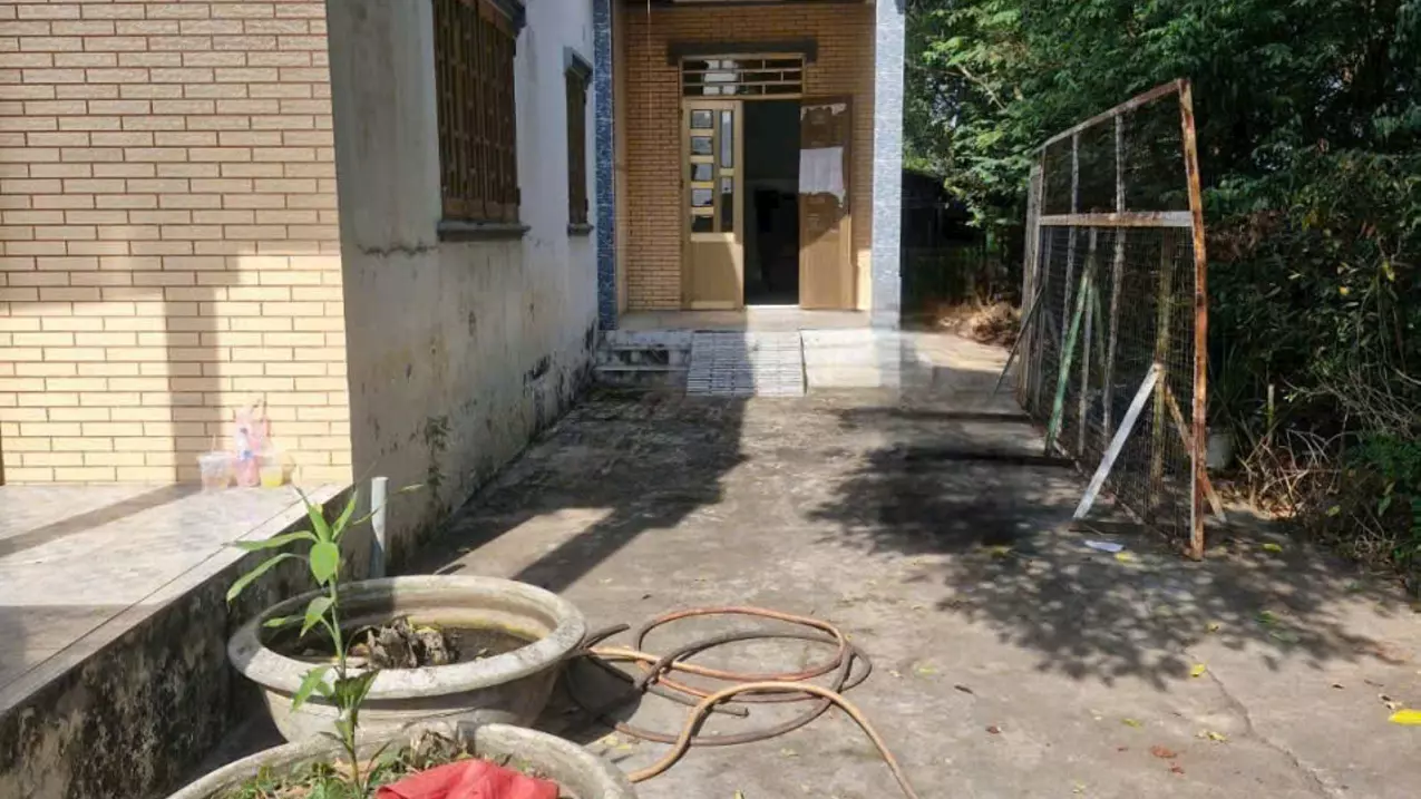 Bán nhà mt liên xã Long Định - Long Cang, xã Long Định,dt 300m2 full thổ 2pn 2wc giá 3 tỷ-anh-1